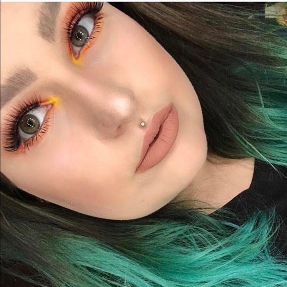 🌟💙MOURNING Black 🌑 Moon Liquid Lipstick NWT - Picture 4 of 7